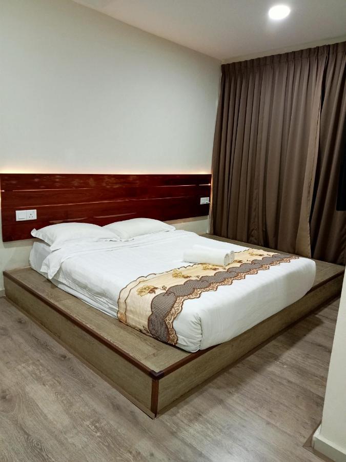 Mass Boutique Hotel Mentekab Bagian luar foto