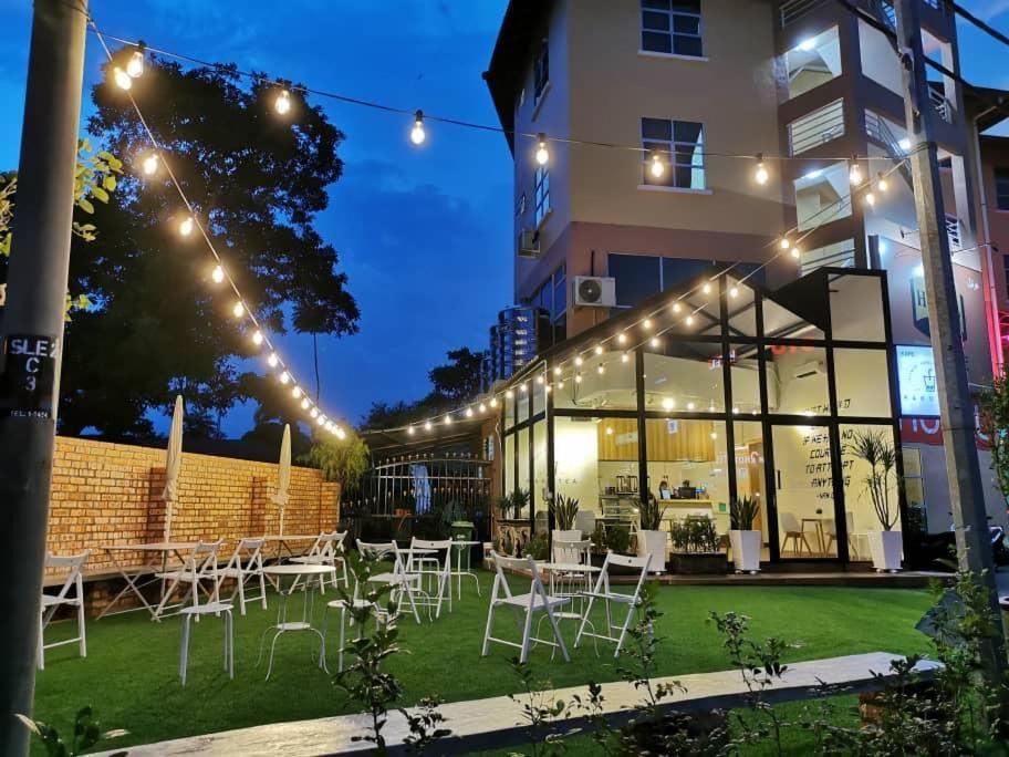 Mass Boutique Hotel Mentekab Bagian luar foto